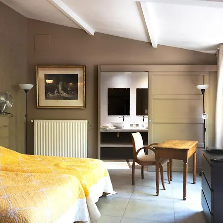 La Maison Sur La Colline 3*