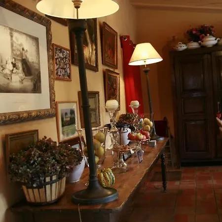 La Maison Sur La Colline 3*