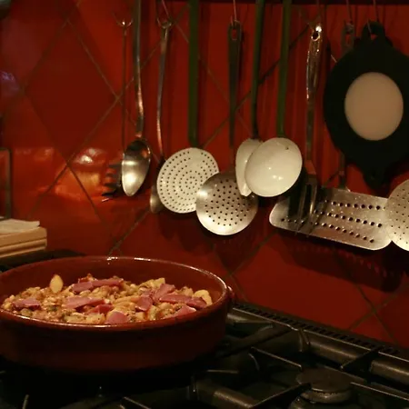 La Maison Sur La Colline 4*