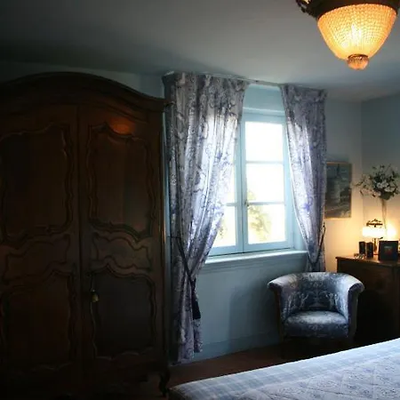 Bed & Breakfast La Maison Sur La Colline 4*