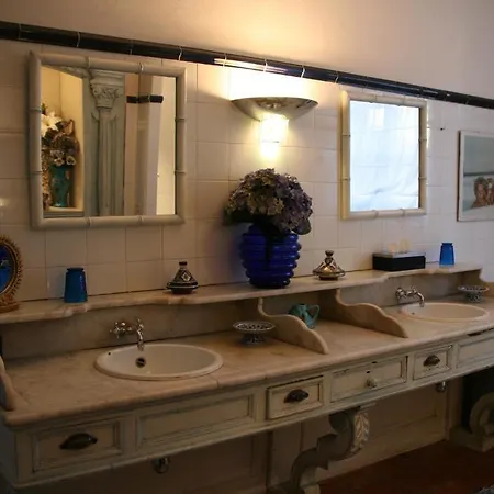 Bed and Breakfast La Maison Sur La Colline