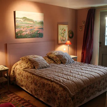 La Maison Sur La Colline Bed & Breakfast *